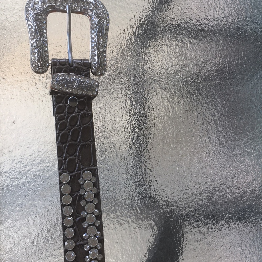 belt from buckle